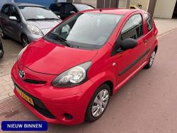 Rood Gebruikt 2012 Toyota Aygo Comfort Hatchback | € 1.950 (Duur)