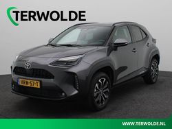 Grijs Nieuw 2025 Toyota Yaris Cross Team SUV | € 30.945 (Eerlijke prijs)