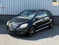 Zwart Gebruikt 2006 Mercedes B200 MPV | € 3.199 (Goede deal)