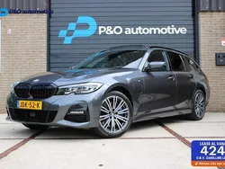 Grijs Gebruikt 2021 BMW 330e M Sport Stationwagen | € 31.995 (Goede deal)