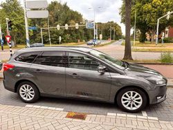 Grijs Gebruikt 2017 Ford Focus Stationwagen | € 7.000 (Eerlijke prijs)