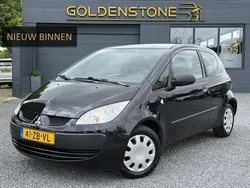 Zwart, metallic lak Gebruikt 2008 Mitsubishi Colt Hatchback | € 2.449 (Eerlijke prijs)