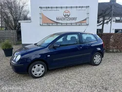 Blauw Gebruikt 2002 VW Polo Highline Hatchback | € 1.700 (Eerlijke prijs)