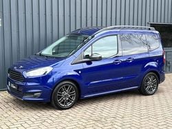Blauw, metallic lak Gebruikt 2018 Ford Tourneo Courier Titanium MPV | € 13.949 (Eerlijke prijs)