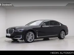 Zwart Gebruikt 2022 BMW 745e Executive Sedan | € 65.895 (Eerlijke prijs)