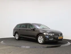Grijs Gebruikt 2022 VW Passat Business Stationwagen | € 27.900 (Eerlijke prijs)