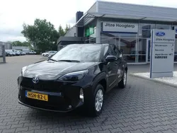 Zwart Gebruikt 2022 Toyota Yaris Cross Comfort SUV | € 24.895 (Goede deal)