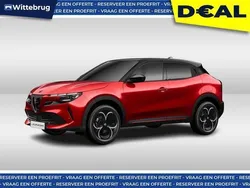 Rood Nieuw 2025 Alfa Romeo Junior Edizione Speciale SUV | € 37.225 (Eerlijke prijs)