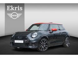 Legend grey (donker grijs) Gebruikt 2024 Mini Cooper Hatchback | € 34.950