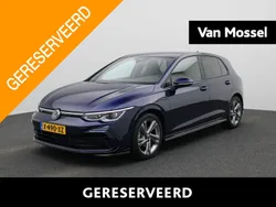 Blauw Gebruikt 2024 VW Golf VIII R-line Hatchback | € 33.900 (Goede deal)