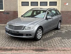 Grijs, metallic lak Gebruikt 2010 Mercedes C180 Business Stationwagen | € 5.450 (Eerlijke prijs)