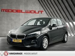 Zwart Gebruikt 2018 BMW 216 Executive Stationwagen | € 14.950 (Goede deal)