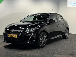 Zwart Gebruikt 2021 Peugeot 208 Active Hatchback | € 13.000 (Eerlijke prijs)
