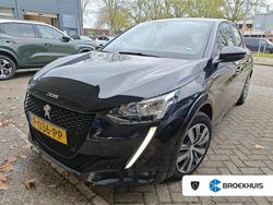 Zwart Gebruikt 2022 Peugeot e-208 Active Hatchback | € 14.800 (Goede deal)