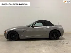 Grijs, metallic lak Gebruikt 2004 BMW Z4 Cabriolet | € 13.995 (Eerlijke prijs)