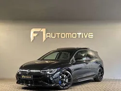 Zwart Gebruikt 2021 VW Golf VIII R Hatchback | € 43.890 (Eerlijke prijs)
