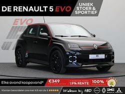 Zwart Gebruikt 2025 Renault R5 Urban Hatchback | € 26.445 (Goede deal)