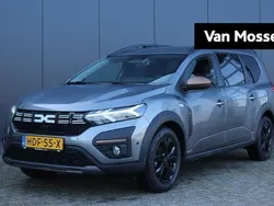 Grijs Gebruikt 2025 Dacia Jogger Extreme MPV | € 28.940 (Duur)