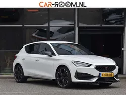 Wit Gebruikt 2021 Cupra Leon VZ Hatchback | € 22.950 (Eerlijke prijs)
