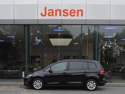 Zwart Gebruikt 2018 VW Touran Highline MPV | € 21.950 (Goede deal)