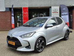 Grijs Nieuw 2025 Toyota Yaris Hybrid Executive Hatchback | € 33.900 (Duur)