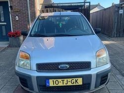 Grijs Gebruikt 2006 Ford Fusion Trend MPV | € 3.300 (Goede deal)