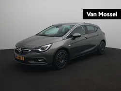 Grijs Gebruikt 2017 Opel Astra Innovation Hatchback | € 15.495 (Eerlijke prijs)