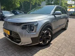 Grijs, metallic lak Gebruikt 2022 Kia e-Niro SUV | € 26.750 (Super prijs)