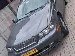 Grijs Gebruikt 2001 Volvo V40 Stationwagen | € 500 (Eerlijke prijs)