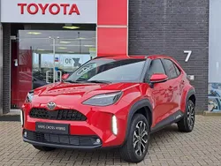 Rood Nieuw 2025 Toyota Yaris Cross Comfort SUV | € 37.379 (Iets duurder)