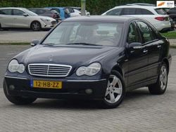 Blauw Gebruikt 2001 Mercedes C240 Sedan | € 3.499 (Goede deal)