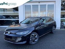 Zwart Nieuw 2025 VW Passat Business Stationwagen | € 44.500 (Super prijs)