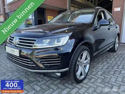 Zwart Gebruikt 2015 VW Touareg R-line SUV | € 24.950