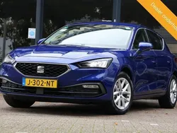 Blauw Gebruikt 2020 Seat Leon Style Hatchback | € 17.995 (Eerlijke prijs)
