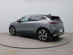 Twotone gris schiste / noir étoilé kqg+gne (grijs metallic) Gebruikt 2024 Renault Megane E-Tech Iconic Hatchback | € 35.490