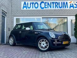 Zwart Gebruikt 2003 Mini ONE Salt Hatchback | € 1.499 (Eerlijke prijs)