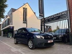 Blauw Gebruikt 2020 Dacia Sandero Acces Hatchback | € 8.990 (Goede deal)