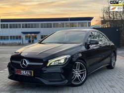 Zwart (metallic) Gebruikt 2017 Mercedes CLA180 AMG Sedan | € 12.850 (Super prijs)