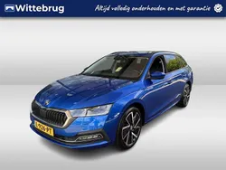 Blauw, metallic lak Gebruikt 2021 Skoda Octavia First Edition Stationwagen | € 22.750 (Goede deal)