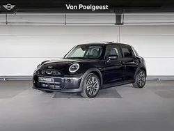 Midnight black ii Nieuw 2025 Mini Cooper Classic Hatchback | € 40.000 (Super prijs)