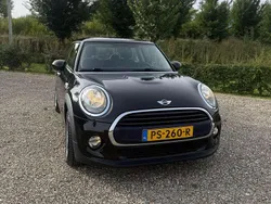 Zwart Gebruikt 2017 Mini Cooper Business Hatchback | € 12.450 (Super prijs)