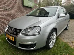 Grijs Gebruikt 2009 VW Jetta Comfortline Sedan | € 3.745 (Eerlijke prijs)
