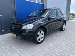 Zwart Gebruikt 2006 Mercedes ML280 SUV | € 4.750 (Goede deal)