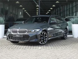 Grijs Nieuw 2025 BMW 330e Executive Stationwagen | € 76.022 (Eerlijke prijs)
