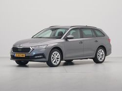 Grijs Gebruikt 2024 Skoda Octavia Business Line Stationwagen | € 33.740 (Duur)