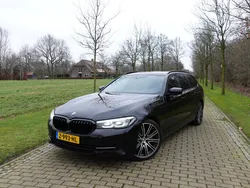 Zwart Gebruikt 2021 BMW 520 Executive Stationwagen | € 33.950 (Goede deal)