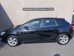 Zwart Gebruikt 2011 Opel Astra Edition Hatchback | € 5.800 (Duur)