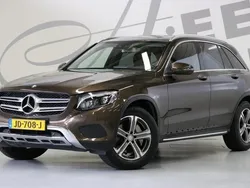 Bruin, metallic lak Gebruikt 2015 Mercedes GLC250 Prestige SUV | € 29.950 (Eerlijke prijs)