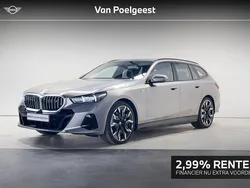 Oxidgrau metallic (licht grijs metallic) Gebruikt 2025 BMW i5 M Sport Sedan | € 73.895 (Duur)