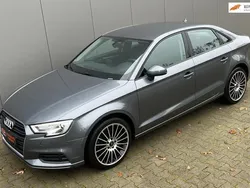 Grijs Gebruikt 2017 Audi A3 Design Sedan | € 14.990 (Eerlijke prijs)